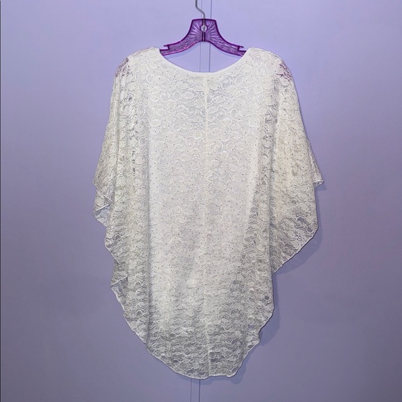 Kate Park Top🪩🤍 - Picture 2 of 6